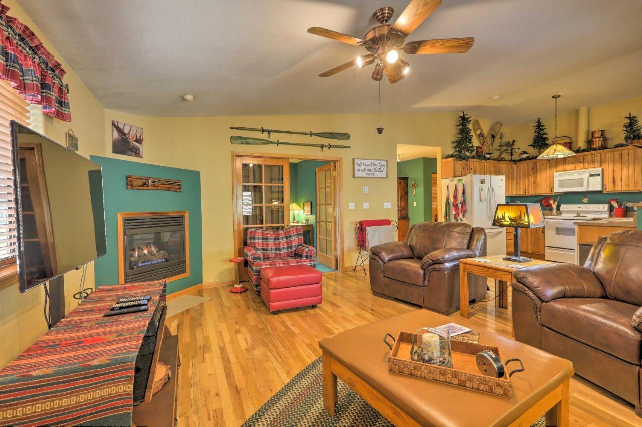 Rustic Cabin With Deck About 4 Mi To Old Town Flagstaff! Екстер'єр фото