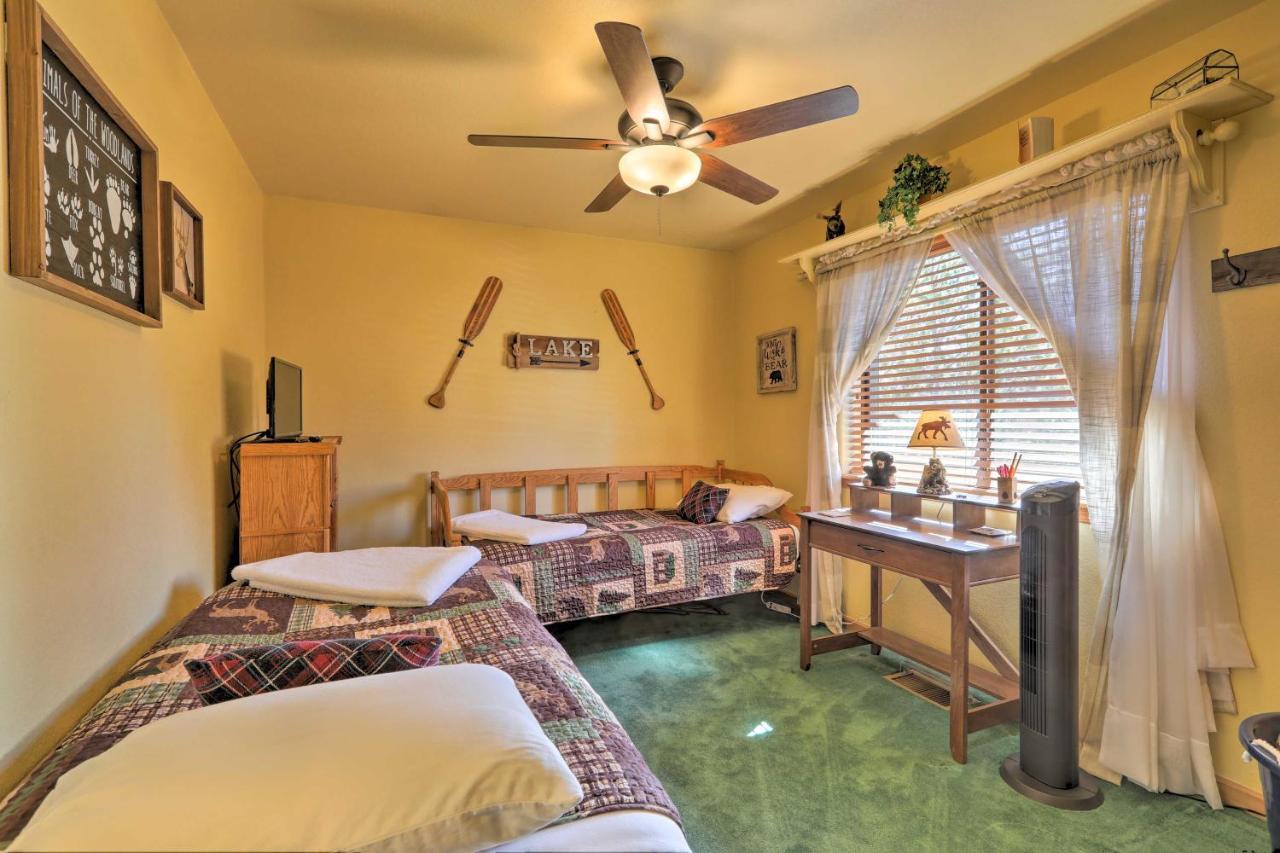 Rustic Cabin With Deck About 4 Mi To Old Town Flagstaff! Екстер'єр фото