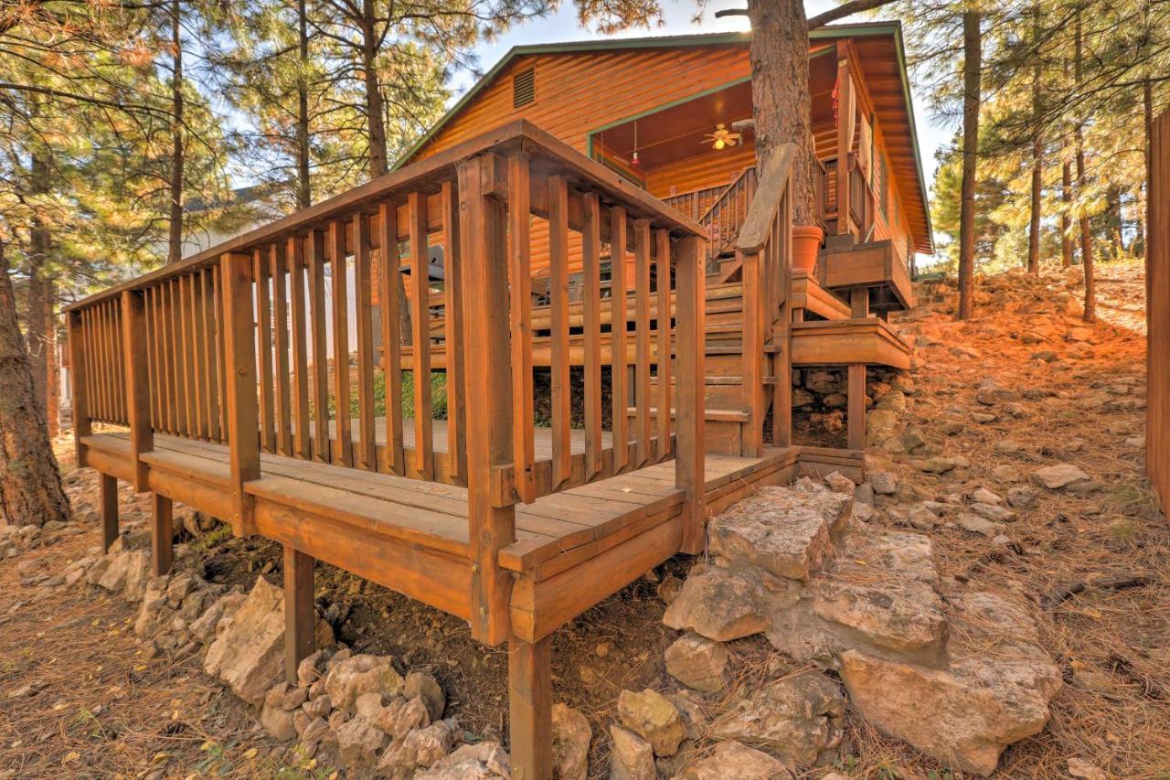 Rustic Cabin With Deck About 4 Mi To Old Town Flagstaff! Екстер'єр фото