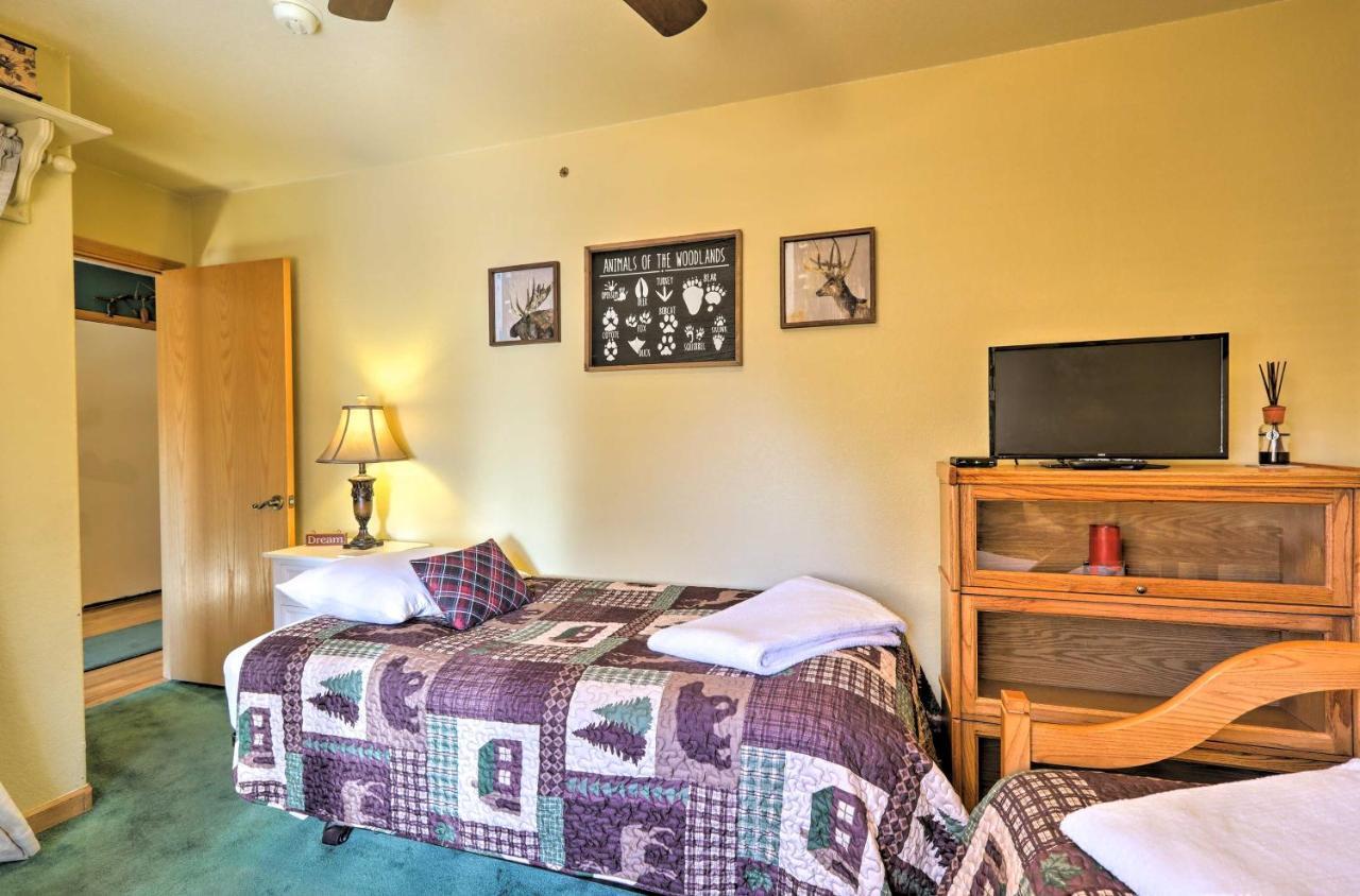 Rustic Cabin With Deck About 4 Mi To Old Town Flagstaff! Екстер'єр фото